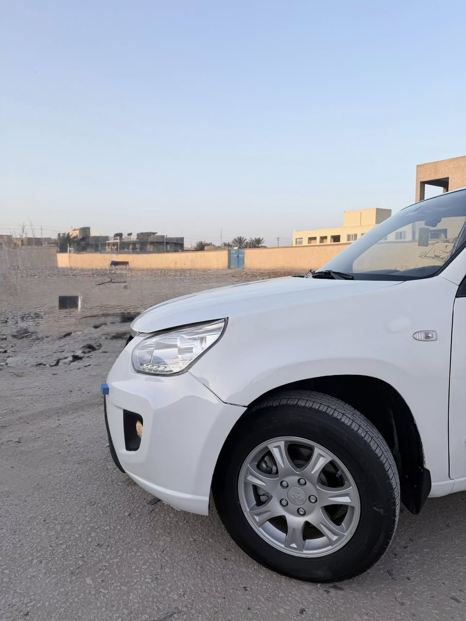 السلام عليكم
شيري تيكو2013رقم قادسيه دولي بسمي 
سنويه و هزه جديده
كفاله عامه من الضربه والفتح والصبغ عده تلكيط خياس شي قليل
السياره جديده كلش وفول موصفات وكلشي بيه شغال
كشاف ظبابي امامي خلفي مكينه وكير بلكارتون جدد 
تخم تاير جديد وحداديه جدد شرط 
غرفته نضيفه جدا و مامكسره 
وسعره57وبيه مجال بسيط
مكانه بابل القاسم 
***********
