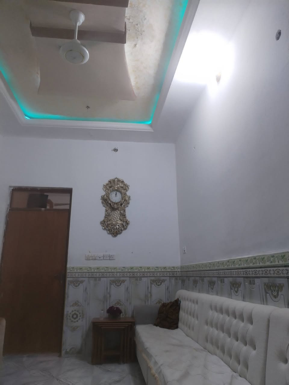 💎🔹مكـ✯͜͡المصطفى𝄠ـتب▪️💎

((بسم الله الرحمن الرحيم))
🏡     🏘      🏚 

السلام وعليكم

#يوجد_مشتمل للبيع 

#العنوان  الفلوجة 
#في حي الشهداء منطقة ال 10 الف 

✅المساحة :  110 m
غرف عدد 2
استقبال 
صالة 
مناور 
مطبخ
صحيات  
  
                       #بناء 🧱 : بلوك 
      
     #شارع 🏞️⬆️⬆️ : 8  m نافذ على ال 40

  #السعر_محدد_من_قبل_البائع 
           
        ⚖️⚖️   نوع الملك : طابو صرف تحويل مباشر  🏙 

السعر = 68 مليون  وبي مجال بسيط 

       

♦️الاستفسار 📥 عنوان المكتب شارع المنجزات محطه 

للاستفسار : مراجعة مكتب المصطفى 

  #السعر_محدد_من_قبل_البائع

🥇#مكتب_المصطفى_للعقار 

💯علماً البيت جاهز للسكن🗣️
     
        ((شعارنا المصداقية)) 
،،،،،،،،،،،،،،،،،،،،،،،،،،،،،،،،،،،،،،،،،،،،،،،،،،،،،،،،،،،،،،،،،،، 
📬فقط ارسال المعلومات  على الواتساب او الاتصال على هواتف المكتب 

🤳متابعة الصفحه يصلك كل ماهوة جديد
⏪ملاحضه: السعرالعقار  يحدد من قبل البائع

  🏘️بيع وشراء الأراضي السكنية والزراعية وكافة

 العقارات🏘️🌐Anbar Fallujah_ الانبار الفلوجة🌐.

       ((««نستقبل هواتفكم على لارقام التالية»»     
       {{  © المحامي ياسين رافع العيساوي ©}}           

***********   واتساب + اتصال 
***********    اتصال هاتفي كورك + واتسا
