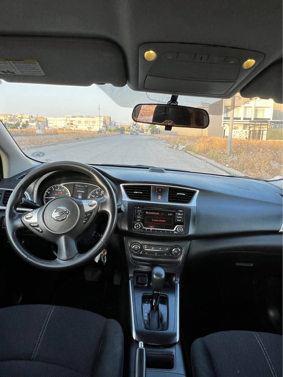 نیسان سێترای ۲٠۱۸
۱٦۸ هەزار رۆیشتوە
ماسەفات exo,sport ،شاشە،کامێرە ، ویل کرۆم
مەکینە ٤(۱.۸)
گێر و مەکینە و تەبرید بەشەرت 
جەمپکی پشتی هەیە قەپاغ سندوق و جاملخ
پێشی کەپسە بی ئێرباگ 
سەقفی کەمەک کال بوونەو قۆپی هەیە 
بەناو ی خۆمە و فەحس و هەزەی نوێیە 
ــــــــــــ
نیسان سینترا ۲٠۱۸
ماشية 168 كم (ألف)
 المواصفات: رادار، نظام ECO و Sport، شاشة، كاميرا، مثبت سرعة، ويل كروم.
 المحرك: 4 سلندر (بستن) 1.8
 الضمان: الكير والمحرك والتبريد والإيرباغ بشرط الفحص، مقدمة السيارة كبس (سليمة).
 الضرر: بيها جفتة (ضربة خفيفة) من الخلف في غطاء الصندوق والجاملغ، السقف بيه شوية تكليح (بهاتان باللون) وبعض الطعجات الخفيفة (قورچة).
 الأوراق: باسمي، السنوية والهزة والفحص جديد.
 الموقع: أربيل
 رقم الموبايل: ***********
 السعر: 93 ورقة (وبيه مجال) أربيل, العراق
