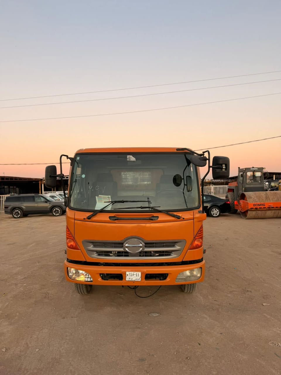 السلام عليكم 
للبيع هينو شيطان دخول جديد كفاله عامة 
مكينه 5 بستم كير 7 مرقم و كامل 
العنوان السماوة الرميثة معرض أل ابوكودة 
***********
