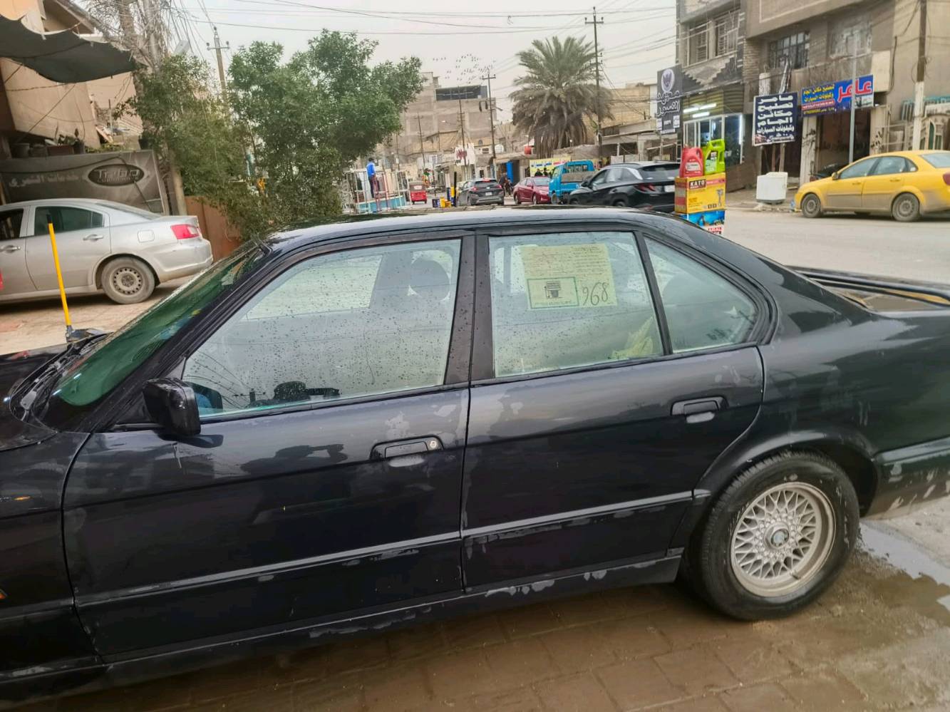 السلام عليكم بي ام 530ثمانية سلندر موديل 1994مصبوغة جمالية مابيها اي نقص رقم كربلاء باسمي مشروع وطني تحويل وين مكان من سكنة بغداد و الله السيارة هاون منظومة غاز 50لتر سيارة ما تصرف عليه فلس والجاي يدلل على السعر بيه مجال حك الجية