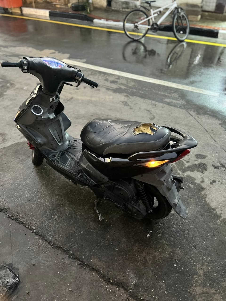 للبيع سعرها 500
ماكس مضلع الدراجه مكينه خرسه شلعه ومعدل
نضافه الصور كدامكم كل نقص مابيه نكره سلف هندر
اشاير كهربائيات كله شغال مابيه نقص مكاني كربلاء حي العامل. رقم /***********
