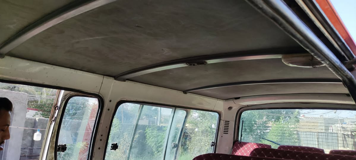 السلام عليكم هايس موديل 1999 رقم بغداد الماني محرك كاز ياباني بيهة صوت ابراص المحرك ما ينقص ولا يبخر سعر 30 معه المجال اتصل وتدلل ***********
