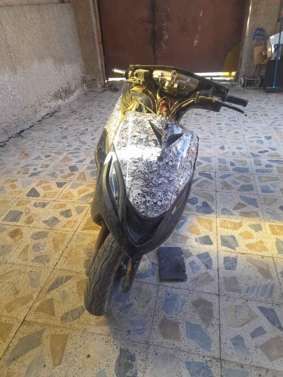 السلام عليكم
دراجتين للبيع الاولى ماكس ١٤٠ شغاله فول  يرادلها فقط لايت 
الثانيه بوليس مابيها اي نقص نكره سلف كامله 
البوليس رايدها ب٦٠٠ وبيها مجال للطيبين
والماكس ب٣٥٠ وبيها مجال للطيبين
***********
مكاني بغداد الحريه
