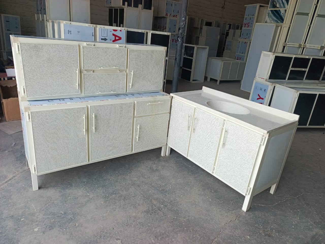 كاونتر قياس. متر. ونص. ارضي متر ونص ملحق مع سنك متر و20 مرمر.  السعر. 215. الف 💸💸 يوجد توصيل محافضات 🚚🚚


**إذا كنت صاحب هذا الإعلان وتريد حذفه لأي سبب، رجاءا أرسل رسالة إلى الدعم الفني**