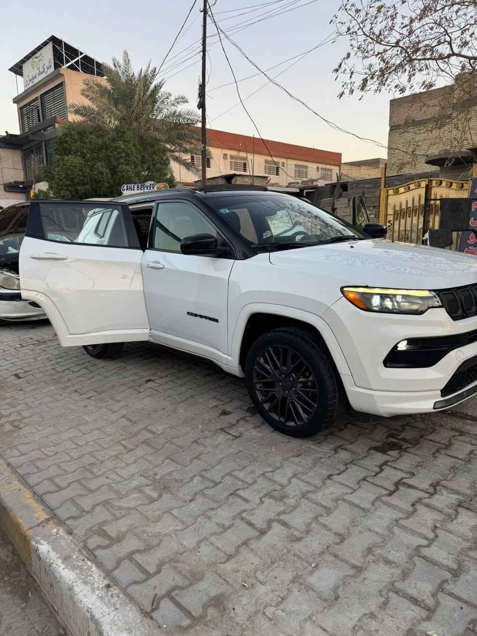 جيب كومباس 2022
المحرك 2400 /4 اسلندر بقوه عاليه واقتصاد بل وقود

نقل حركه اوتماتيك 8 سرعات + دفع رباعي AWD

اللون ابيض + اسود (تو كلو)

ويل رياضي مميز حجم كبير 

لايتات LED امام خلفي + LED نهاري 

داخل جلد مميز اسود 

مقاعد كهرباء تبريد + تدفئه 

شاشه كبيره + Android Auto+Apple CarPlay

شاشه عدادات دجتل كامله 

كامره خلفيه 

دبل اكزوز 

نقاط عمياء 

مثبت سرعه + تحكم استيرن متعدد

دخول ذكي وتشغيل بصمه 

تشغيل عن بعد 

جنطه كهرباء 

مكيف اوتماتيك دجتل مزدوج 

نظام مانع انزلاق +ثبات الكتروني + وسائد هوائيه متعدده

  رقم الهاتف /***********

العنوان بغداد / البلديات
السعر /173
