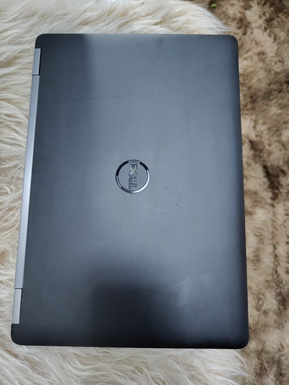 سلام عليكم لابتوب dell سعر 150 قفل بدون عمله + بدون شكد بيه مجال
cori5 g6 جيل سادس 
RAM 8
هارد 256 SSD
حجم 14.6 سوبر سلم 
بصمه اصبع 
مكان سيمكارت + مكان الرام 
كارت شاشه داخلي انتل حجم 4 G
نضافه 95/100
وندوز 11 برو مفعل 
رقم *********** متواجد فقط اتصال  أو وواتساب  خاص ما متواجد 
مكاني بغداد
