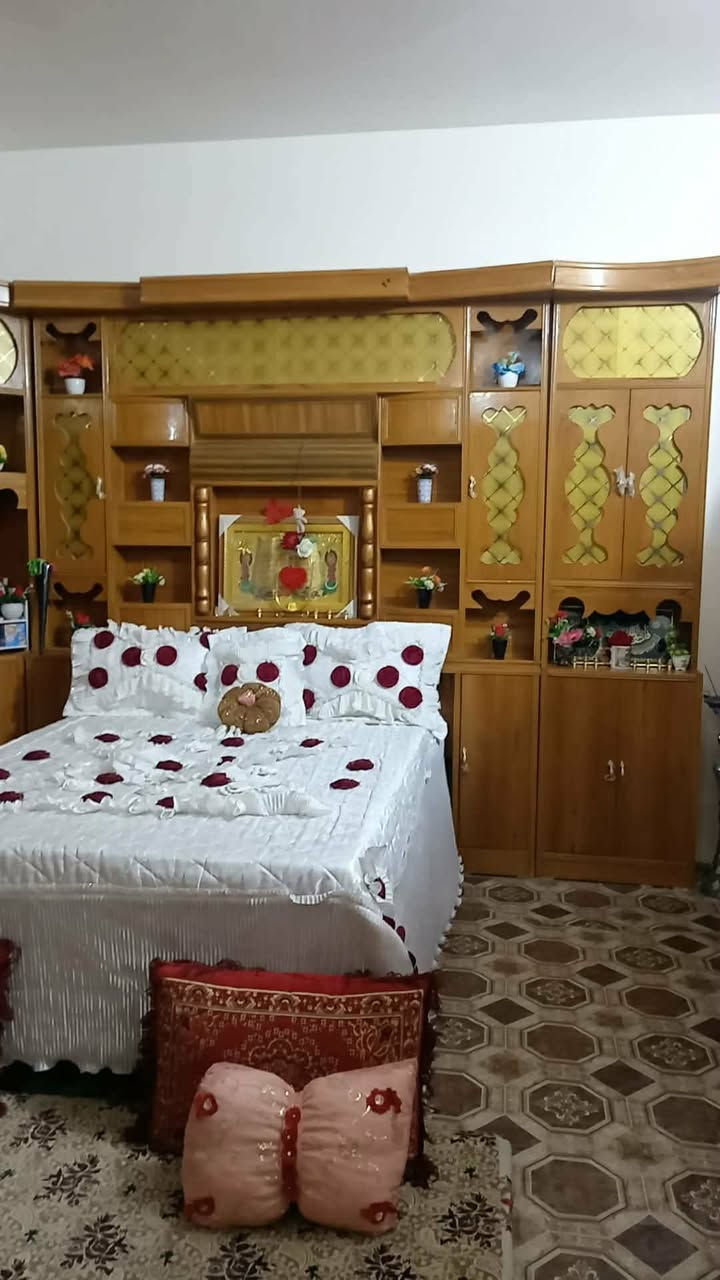 للبيع غرفه نوم سوكي سعر ٨٠٠ وبيه مجال ع خاص
فلوجه السجر
*********** للاستفسار
