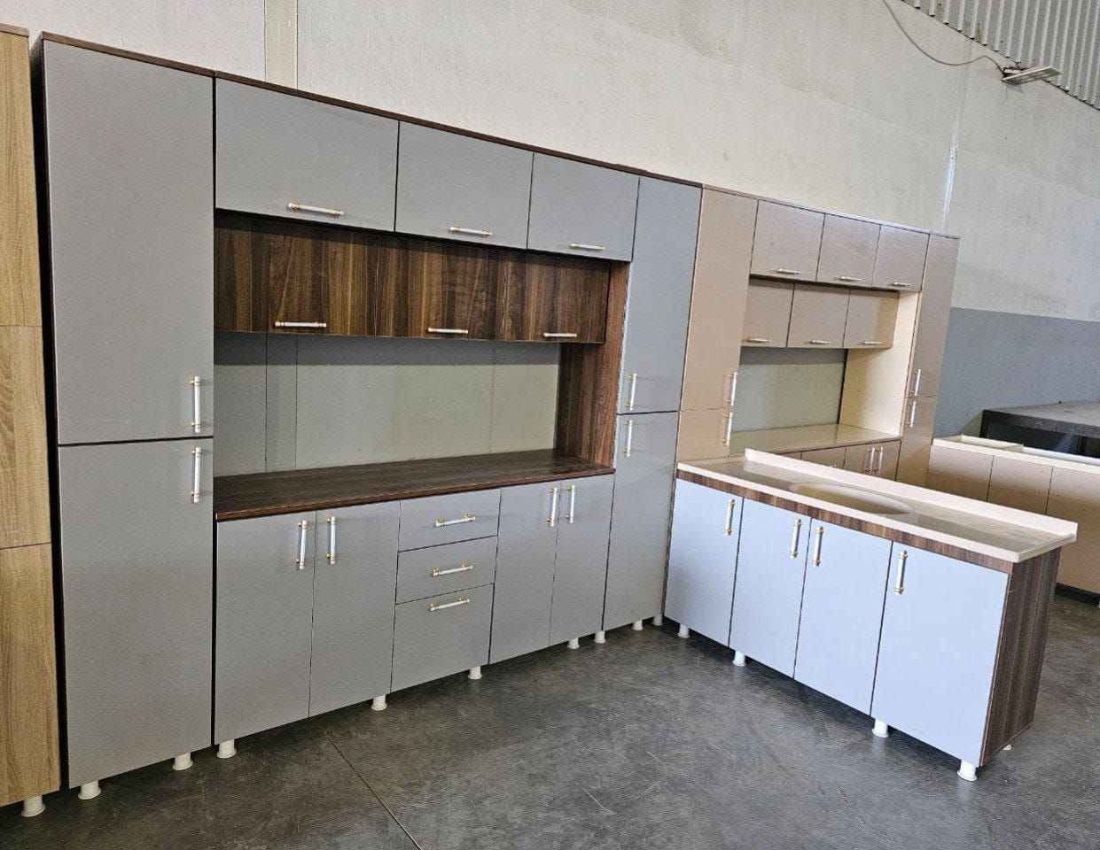 #كــاونتر mdf تركي قياس مترين ونص مع سنك متر ونص مرمر 

الســعر :- 550 الف 

التوصيل 🚚🚚
بغداد داخل وأطراف مجاني

25//رمادي +فلوجه 

25/بابل  النجف. كربلاء

35 /الديوانيه
45//ديالى
55/ السماوه  الناصريه  العماره
60/ البصره

اللي يريد شد زياده25. ع المبلغ الاصلي بغداد, العراق


**إذا كنت صاحب هذا الإعلان وتريد حذفه لأي سبب، رجاءا أرسل رسالة إلى الدعم الفني**