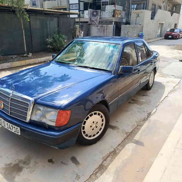 سلام عليكم 
مرسليس دب للبيع 
دفتر بنزين موجد

بدون ضربه بدون دواخل 
صباغ عام جماليه فقط 
قواعد ع بلاد 
كير محرك شرط 
بطه 3000
سنويه هزه جديد 
دواخل جلد 
Abc
تبريد +تدفئه
شاشه ايباد 
السعر 66وبي مجال 
***********
