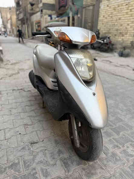 السلام عليكم دراجه بريز للبيع دراجه جديده نكره سلف جاهزهه مابيهه اي نقص قبل شهرين نازله من الرمبه برغي ممفتوح بيها مكانها مدينة الصدر قطاع عشره.للاستفسار ***********
