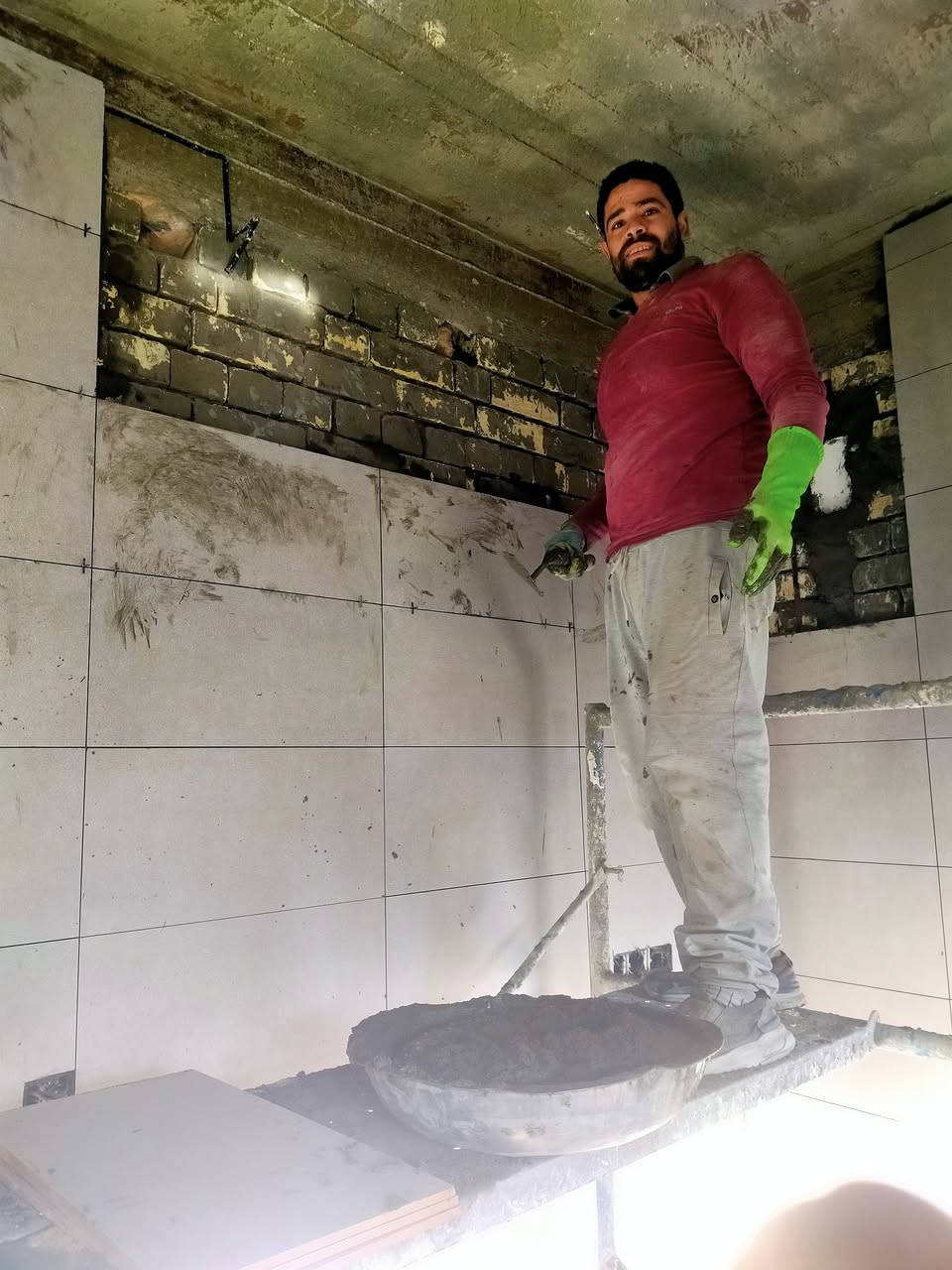 ابو مريم المصري خلفه تطبيق سرميك بورسلين مرمر كاشي متفرغ حاليا في بغداد واسعار  مناسبه للكل ***********
