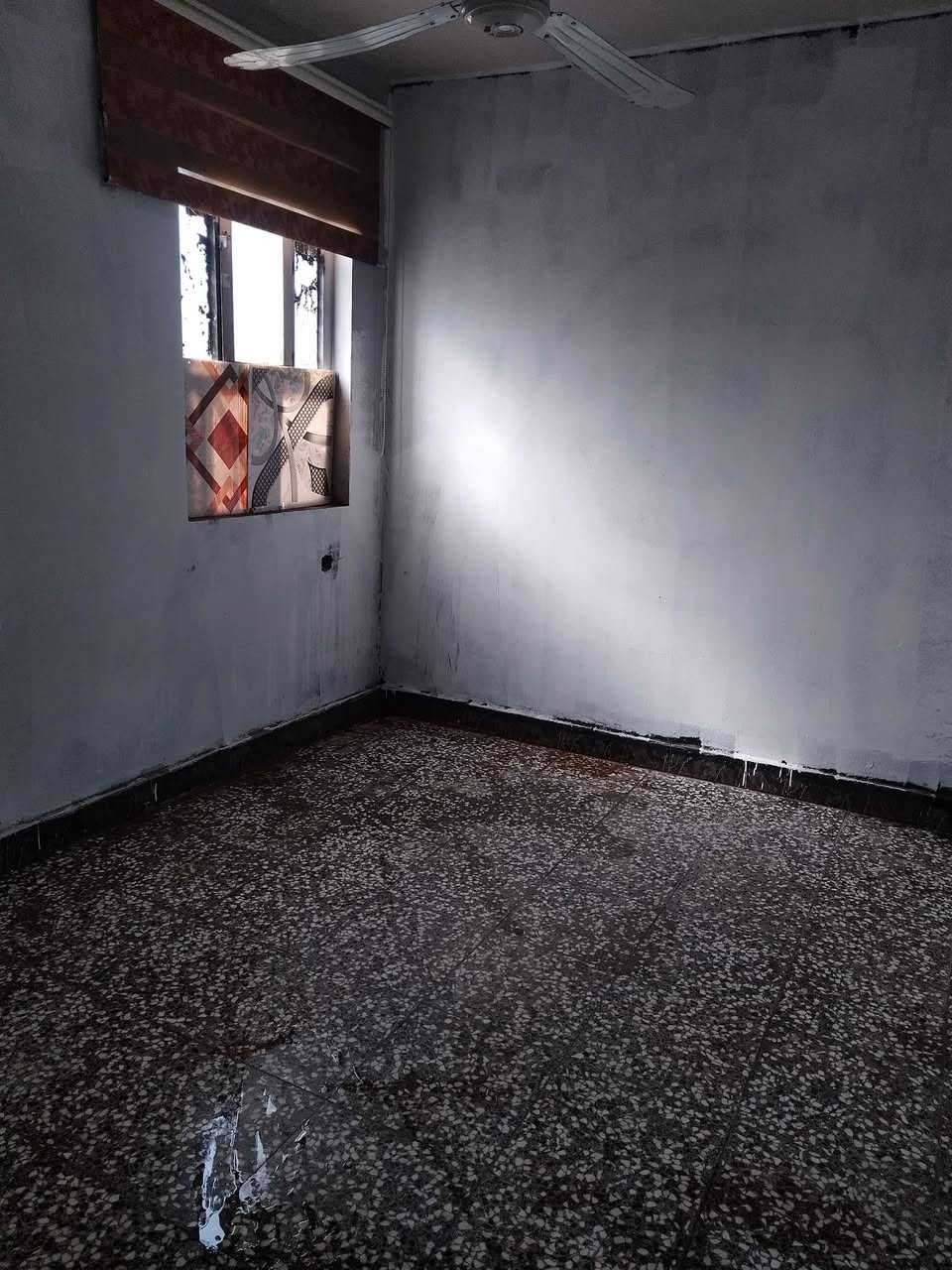 السلام عليكم شقة صغيرة للايجار  مساحتة ٥٠متر  سعر ٢٧٠الف مم ضمنها  اجور الماء والكهرباء   حي الضباط مقابل اعدادية الثورة للبنين   0781170156


**إذا كنت صاحب هذا الإعلان وتريد حذفه لأي سبب، رجاءا أرسل رسالة إلى الدعم الفني**