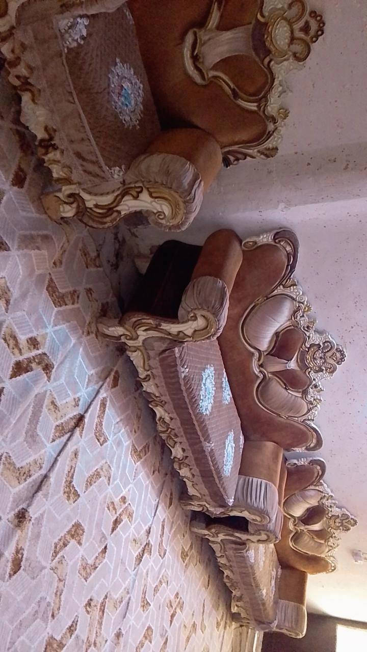 السلام عليكم تخمين مستعمل موضح بصورة
قنفات عدد 2بيهن ضرر 
نضافته80/100
السعر 650

مكاني بغداد جسر ديالى الجديد 
***********
واتساب
