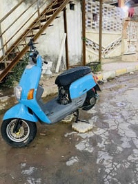دراجه بوليس نضيفه وحلوه  بوشه 50 مفتوحه  عداد سرعه بانزين شغال  لايت ا...