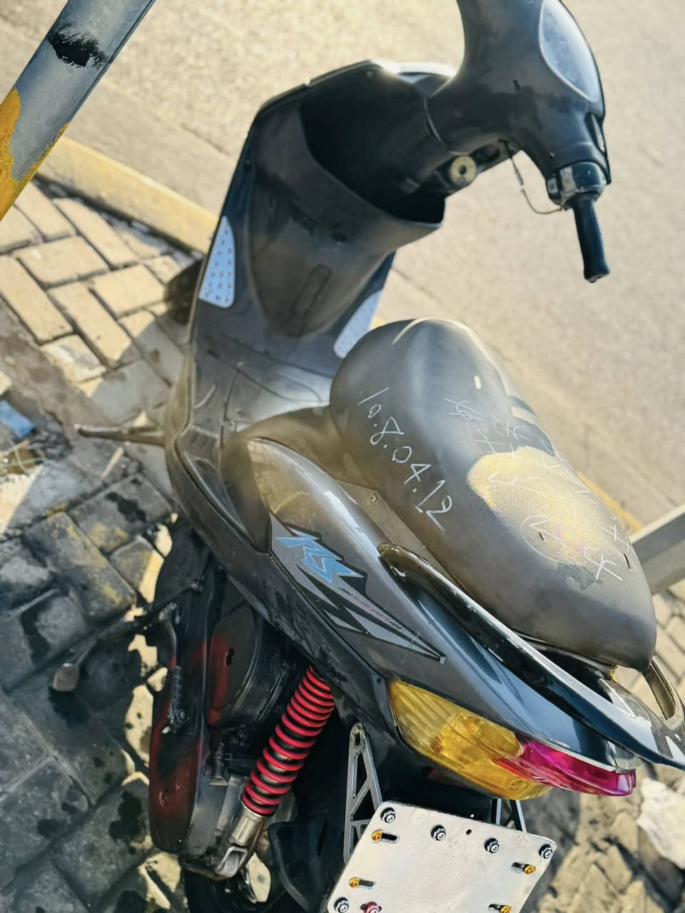 ماكس عدله لبيع سعر 750 
دراجه بوشه 55 
دراجه حلوه او ناعمه 
مكان بغداد حيل العامل ***********
