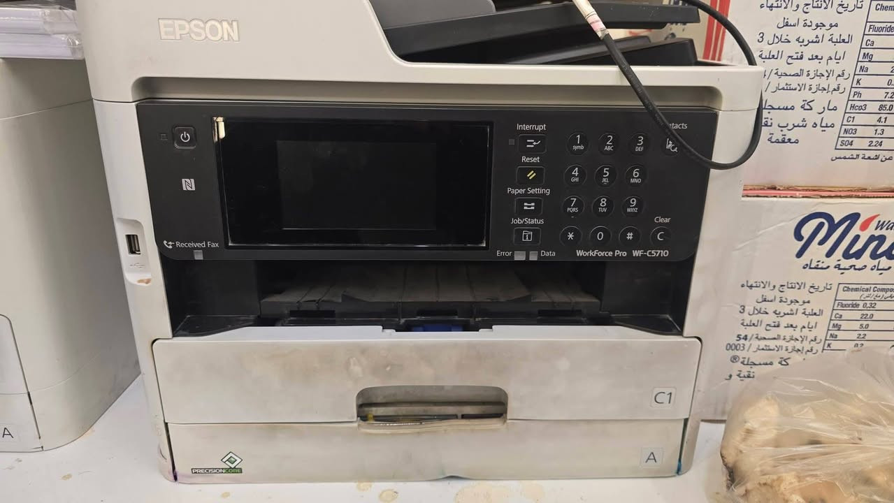 طابعات عدد ۲ للبيع 
1)ابسون 5290
2) ابسون 5710
واتساب:***********
