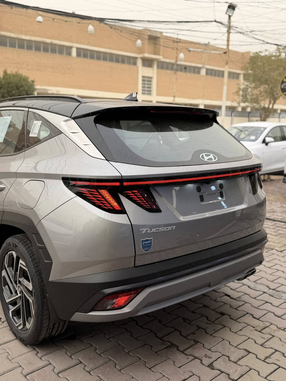 🚗توفر لكم شركة الجود اللامع (العبيدي ) للسيارات 
الحديثة 🏎️ 
✴️ الوكيل الرئيسي لشركة هيواندي الاولى  ✴️

✳️ السعر:- 38,500,000 مليون دينار عراقي مرقم كامل   

📍نوع السيارة:- هيونداي توسان 
📍موديل: 2026
📍محرك:-4 سلندر
📍عداد المشي :- صفر كيلو متر
  📍 مواصفات :- فول مواصفات قماره تو كلار حديد 
قماره اسود + قماره ابيض / تبريد مقاعد. / ويل 19
 
📍وكالة خليجي  ضمان وكالةً الاولى 3 سنوات 

🚦 العنوان بغداد الكريعات الشارع المعارض 🚦

💵علماً الشركة تعمل بنضام الكاش فقط💵

📍📍يتم الاجابة على المكالمات من الساعة 11 صباحاً ولحد الساعة 11 مساء 📍📍

للأستفسار عن الأسعار الاتصال على الرقم التالي ⬇️📱📍

‎*********** /   عمر العبيدي
‎*********** /  عمر العبيدي 
 علي العبيدي /  ***********
 علي العبيدي / ‭0780 179 9997‬

نفخر بتقديم مجموعة متنوعة من السيارات الحديثة التي تلبي جميع احتياجاتك وتفوق توقعاتك
