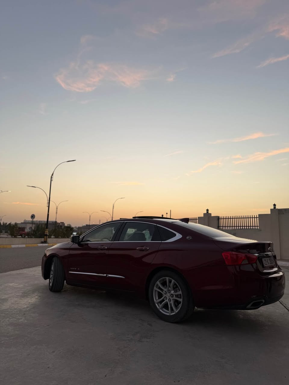 السلام عليكم اخوان امبالا ١٧ فول الفول حادثها جاملغ وبنيد  واجه بيها من امريكا البابين والجاملغ الخلفي كلير من امريكا  السياره جديده مكينه كير بلاد وشرط ترايك زيرو 
ماشيه ١٩٠ كيلو متر 
تخم تاير وصدر امامي خلفي جديد 
كشرها جديد السيارهه نصبه احلا من الصور 
منضومه زنونن نههار 
بنراما طكتين 
حساسات اماميه خلفيه 
رادارات جوانب وامامي 
كشنات سايق وعكسه كهرباء 
كشنات جلد 
كشنات تدفئه تبريد 
استيرن كهرباء وتدفئه 
قاصه 
٥ بصمات 
نقطه عمياء 
تبريد قطعتين  ٦ سلندر
هواي مواصفات السياره فول الفوللل جديدهه نصبتها احلا من الصوره 
رقم سليمانيه باسمي تحويل ثاني يوم  سعرها 120 وبيها مجال 

للاستفسار ***********  العنوان ديالى الخالص هبهب بعقوبة, ديالى
