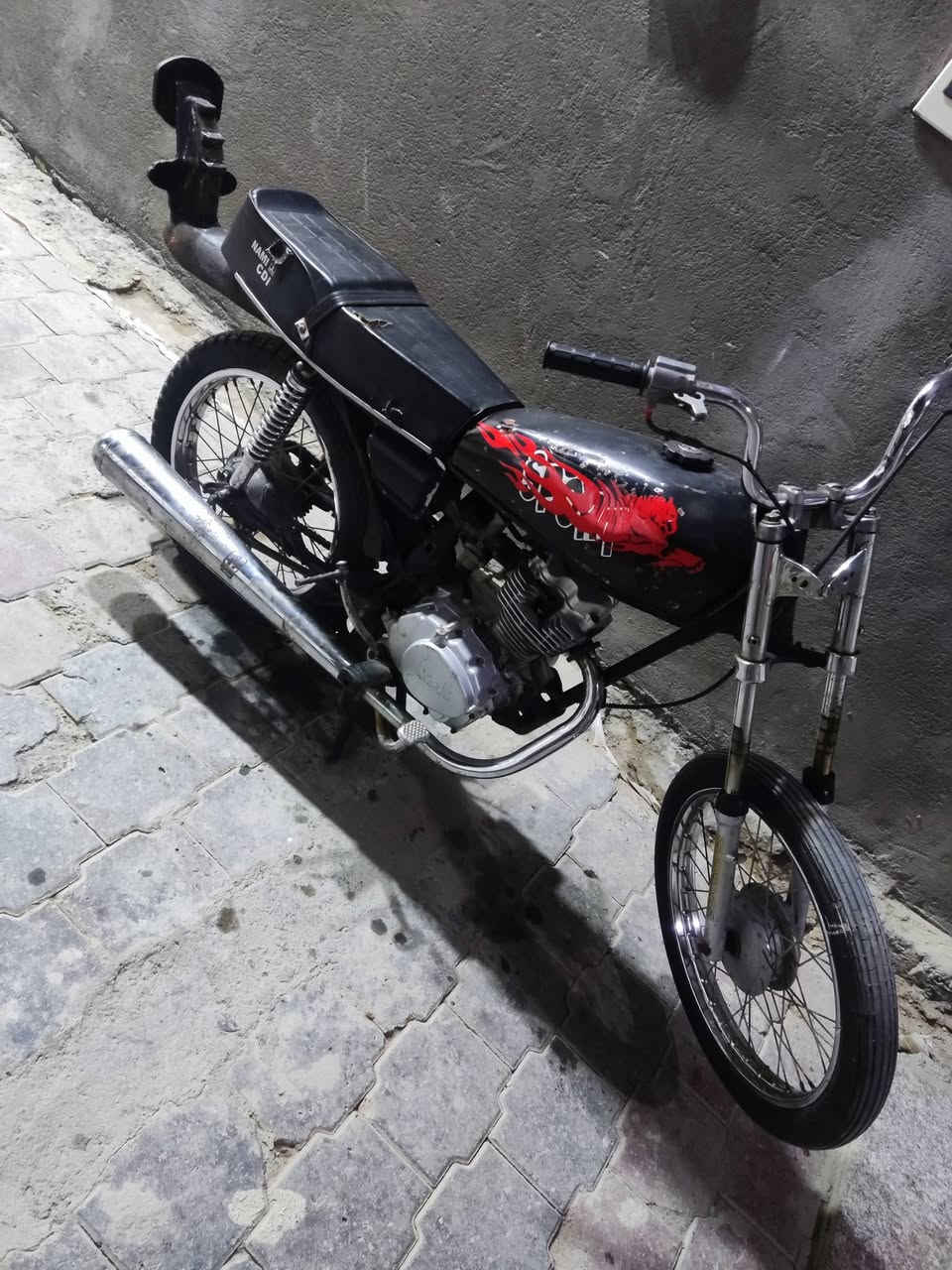 عندي دراجه نامه للبيع السعر خاص مكاني ناصريه مركز رقمي ***********
