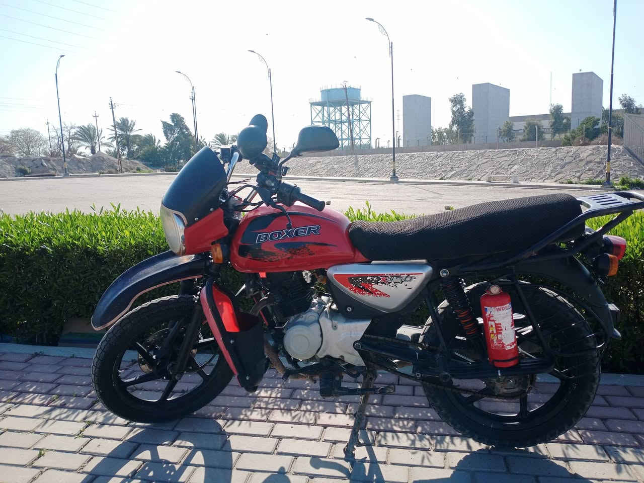 السلام عليكم دراجه بوكسر 2023 كفاله عامه اوراق السعر مليون و100 مكان بغداد الشرايات.  ***********
