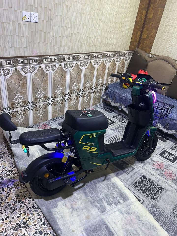 دراجة شحن ￼ار9 مديل 2026 سويشين وبصمه وكرتين جديده  سعر 500 وبيها مجال عنوان البصرة المعقل ***********
