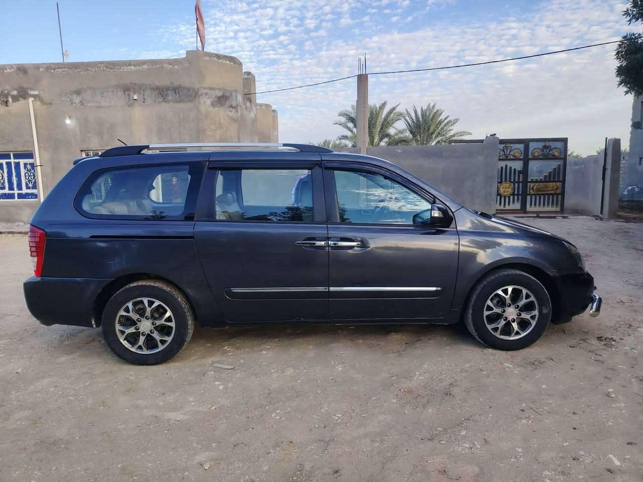 سيدونا 14 فول للبيع
فول مواصفات بيبان كهرباء 
جنطه كهرباء 
رقم بغداد 
ستفسار اتصال على رقم مكلف بنشر 

مكان السماوه 

‏‪***********‬‏
