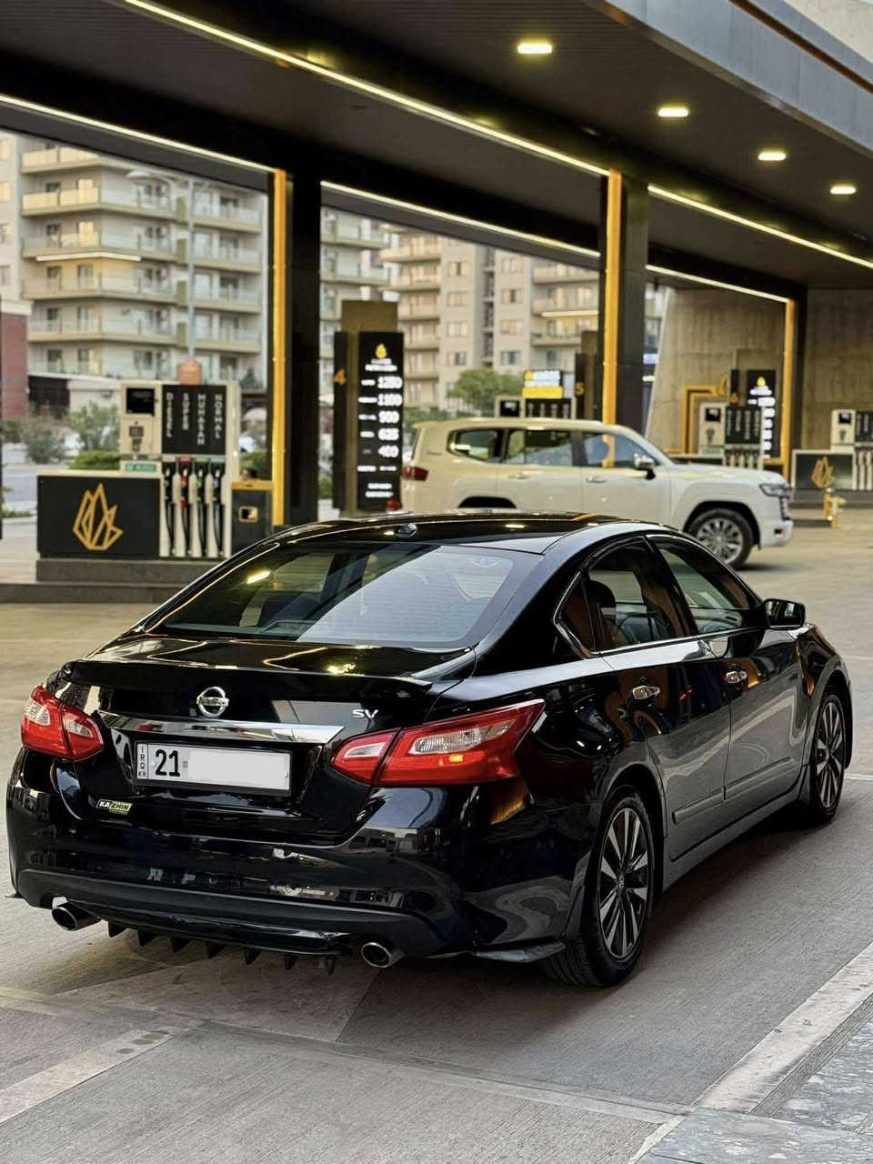 Nissan altima 2016 sv
ئەڵتیما ٢٠١٦ sv
یەک پارچەی بۆیاخە بێ ناوگرتن بێ ئێرباگ
بە شەرتی گێڕ و مەکینە 
سەنەوی تا ٢٠٢٩ تازەیە 
شەرتی تەحویل و غەرامە 
ڕۆنی گێڕ و مەکینە تازە گۆڕاوە 

***********
