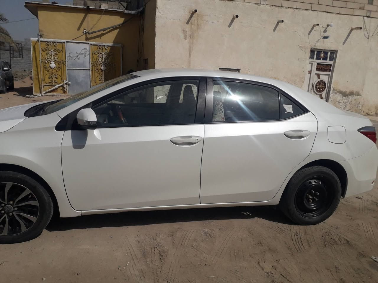 للبيع كورلا وارد خليجي موديل 2018بيه صبغ بنيد وبيه مكانين بارد وباقي البدي مكفول
معوقين ومخلصه مكينه 1600 
عنوان البصره ابو صخير 
السعر 135وبيه مجال رقمي ***********
