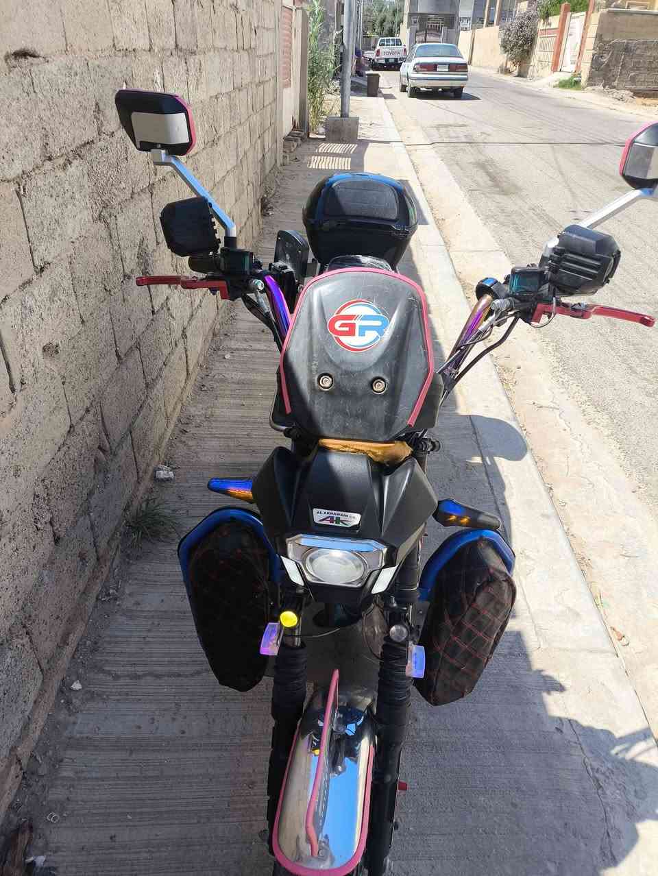 ا
للبيع جبلي موديل 25 
بطاريات عشره ونص يقرن فول  سته باتري 
نضام سويج +بصمه تشغيل عن بعد
ماطور نظيف كهربائيات كلها شغاله اي نقص مابيه 
دبل اشاره/نضام ار رجوع للخلف 
4سرع+مثبت سرعه
دبل اشاره /يمين يسار 
سعر 525, بيه مجال لشراي 
***********
+9647827587898
