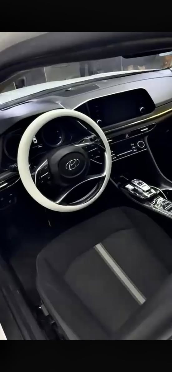 السلام عليكم سوناتا هايبرد فول 2022
السعر 160 العنوان بغداد 
***********
