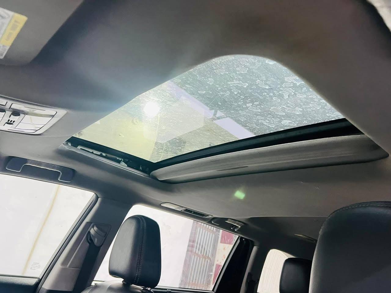 السلام عليكم
للبيع 
تويوتا هايلندر 
موديل 2016
رقم شمالي 
تحويل مباشر 
سياره فول مواصفات 
شاشه 
كامره 
تحكم ستيرن 
XLE
للاستفسار ع رقم صاحب السياره 
***********
