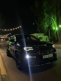 جيب شيروكي للبيع سنة الصنع :2014 حجم المحرك : ٨ سلندر5700  المستورد :خ...