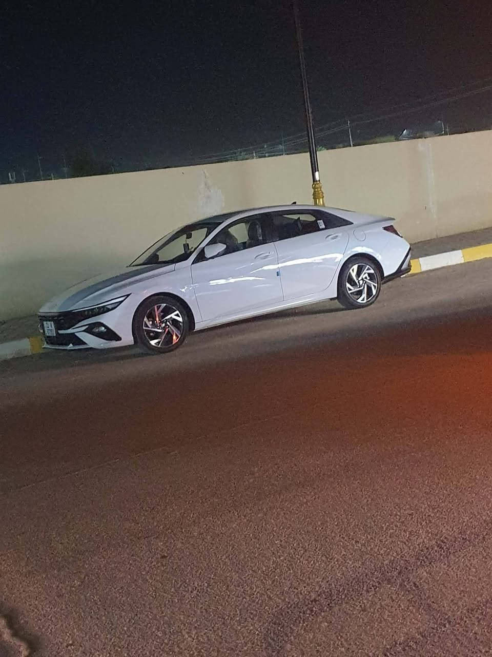 البيع مديل 2024 وارد خليجي كفاله عامه رقم بغداد نكليزي فول مواصفات *********** مكاني ناصريه رفاعي السعر 150
