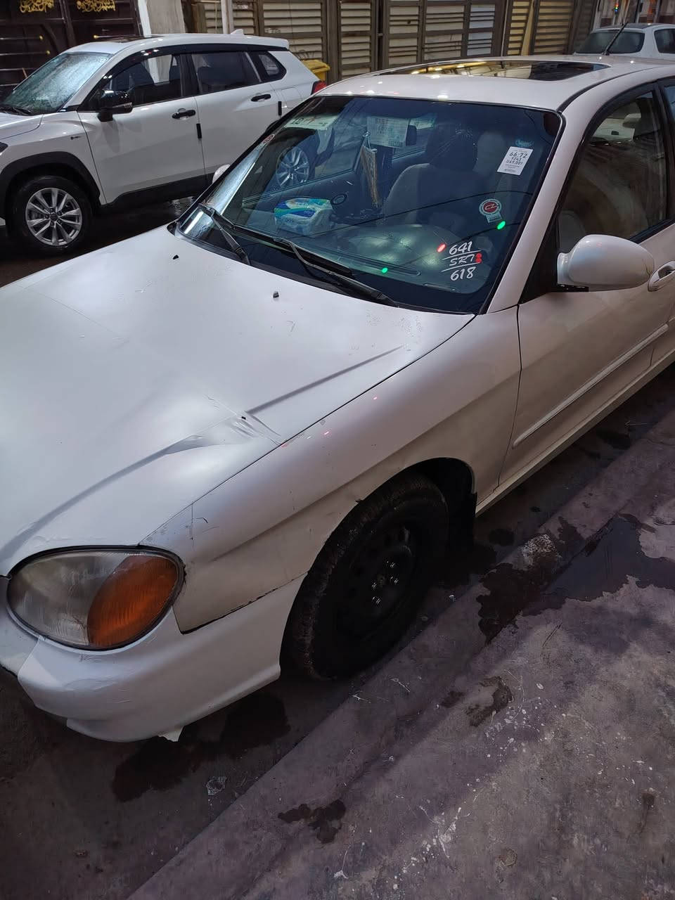 سلام عليكم سياره سوناته مديل 2001وارد أمريكي بدأ جاملغ صفحه لايمنه و بنيد سياره مكينه كير كهربائيات خير من الله كله شغال شاشة كامره خلفيه فتحه سقف أوت ماتيك مكان بغداد الجديدة ***********
