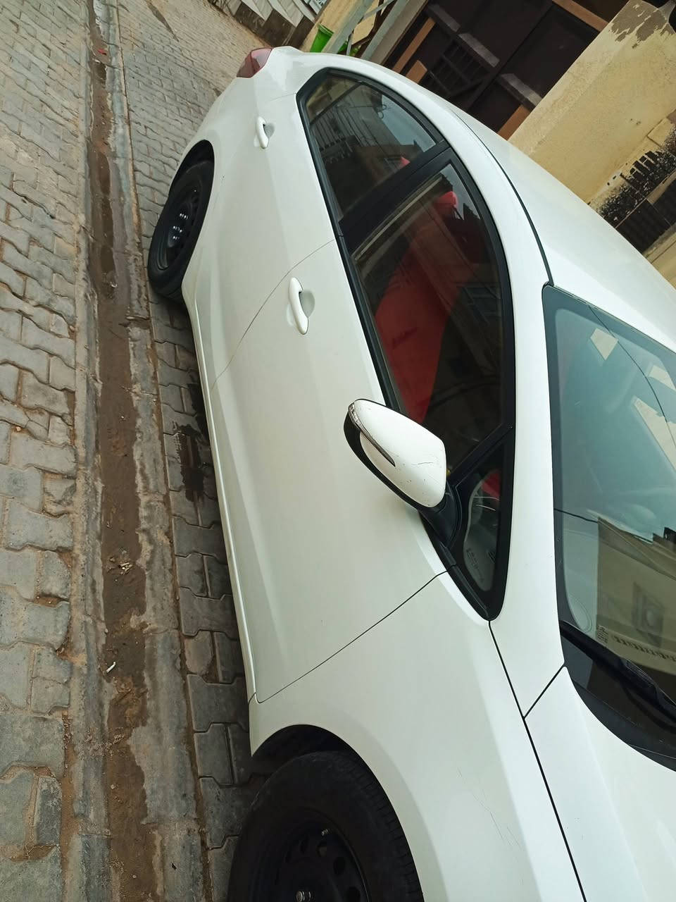 السلام عليكم سيارة سيراتو موديل 2017 خليجي كفالة عامة من الصبغ بيهة قليل بارد بل دور جاملغ السيارة جاهزة من كير ومكينة وتبريد ثلج تخم تاير جديد فول كهرباء كولهة شغالة بسم شركة دلير وكالة تحويل بل خدمة السعر 132 وبيهة مجال مكينة 1600 خادمكم ابو زينب *********** مكان السيارة نجف حي ميسان
