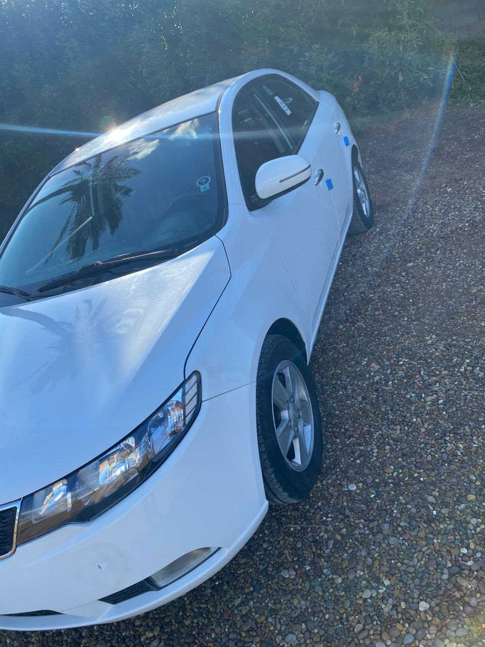 السلام عليكم كيا سيراتو خليجي موديل2011
محرك 1600دوش بشرط
رقم سليمانيه شرط التحويل  
السياره مكفوله كفاله عامه 
محرك كير حداديه صدر كله جاهزه اي نقص مابيه 
مواصفات 
تحكم سترين 
اشاير مري مري شفط 
حساسات 
داخل لونين 
العنوان بغداد 
الشراي يتصل ***********
السعر 107بيه مجال
