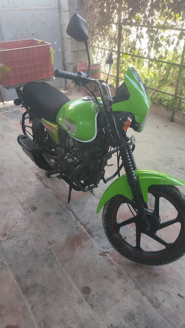 السلام عليكم دايوان 20 كامله اي نقص مابيها اوراق سكنر 1150وبيها مجال بغداد قرب بسمايه ***********
