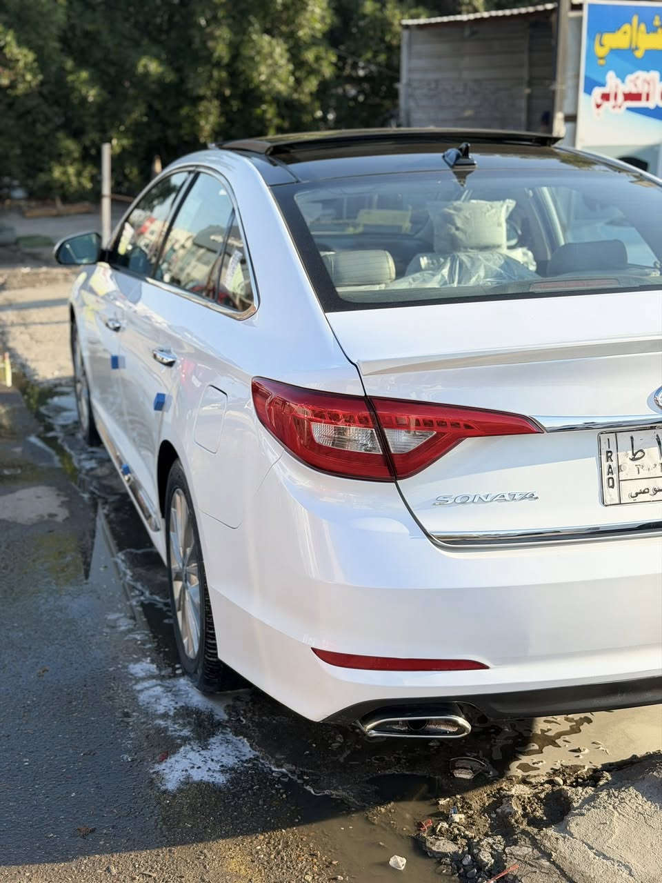 سلام عليكم سوناتا موديل 2015 لمتدد السعر 127 وبيهه مجال بسيط 

حادثه موضح بل منشور البنوراما مكسوره وصاير بل تكم رصعات ومصبوغات وجاملغات لخلفيه هنا مصبوغات بدون أي دواخل ولا تبديل 
سياره جاهزه من كل نواحي مكان لسياره بغداد البياع أو حي جهاد 

*********** شرط التحويل
