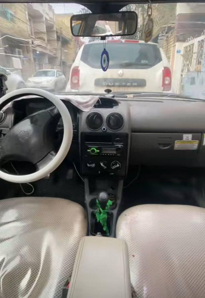 السلام عليكم معروضه البيع سايبه 2011دشبول نفخ شاصي بي فطر زغير دوشمه جديده كير ومكينه لاتنقيص ولاتبخير صدرهه جديد عنوان شعب سعر26وبي مجال بسيط جدآ///متواجدين على الماسنجر ***********
