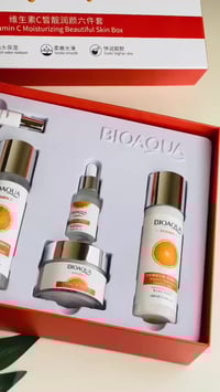 بكج فيتامين سي • كوري • تفتيح البشرة