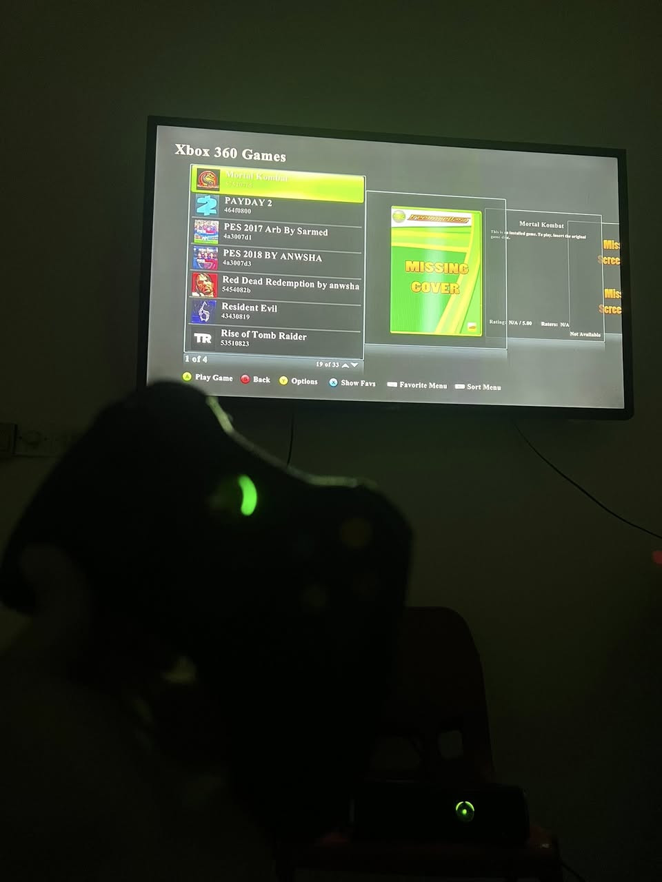 سلام عليكم اكس بوكس ٣٦٠ لمس تشغيل ويه ٣ يدات وهارد متروس العب قويه قفله ٩٠ الف مكاني حيور ام الكبر ***********
