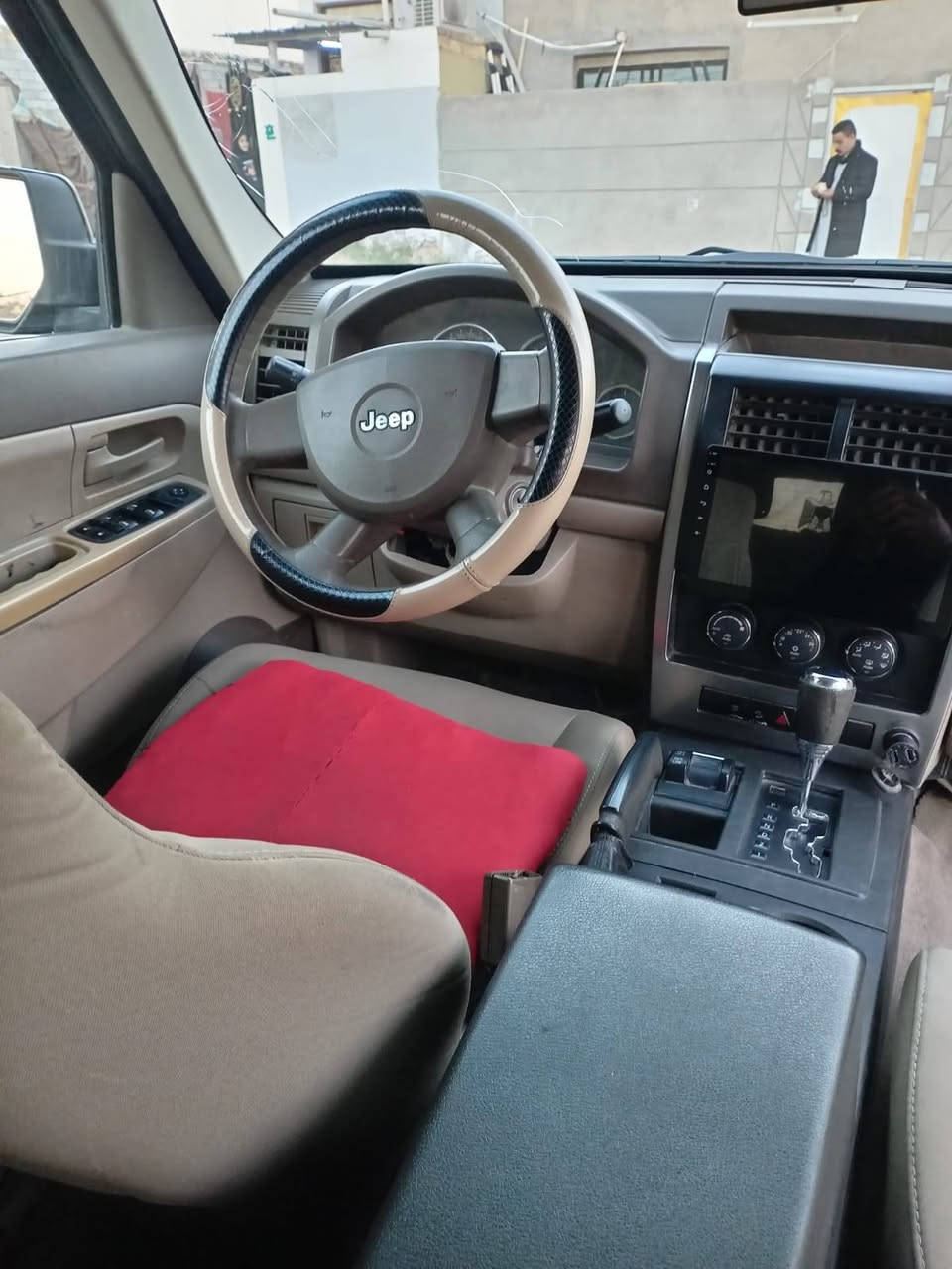 جيب شيروكي 2008 محرك كير بلاد تايرات ٥٧ بالميه حداديه ٧٠ بالميه سعر ٨٠ وبيه مجال مكان سياره ديوانيه رقم انكليزي ثاني يوم مداور رقم بغداد مكلف بالنشر وهذا رقم راعيهه ***********
