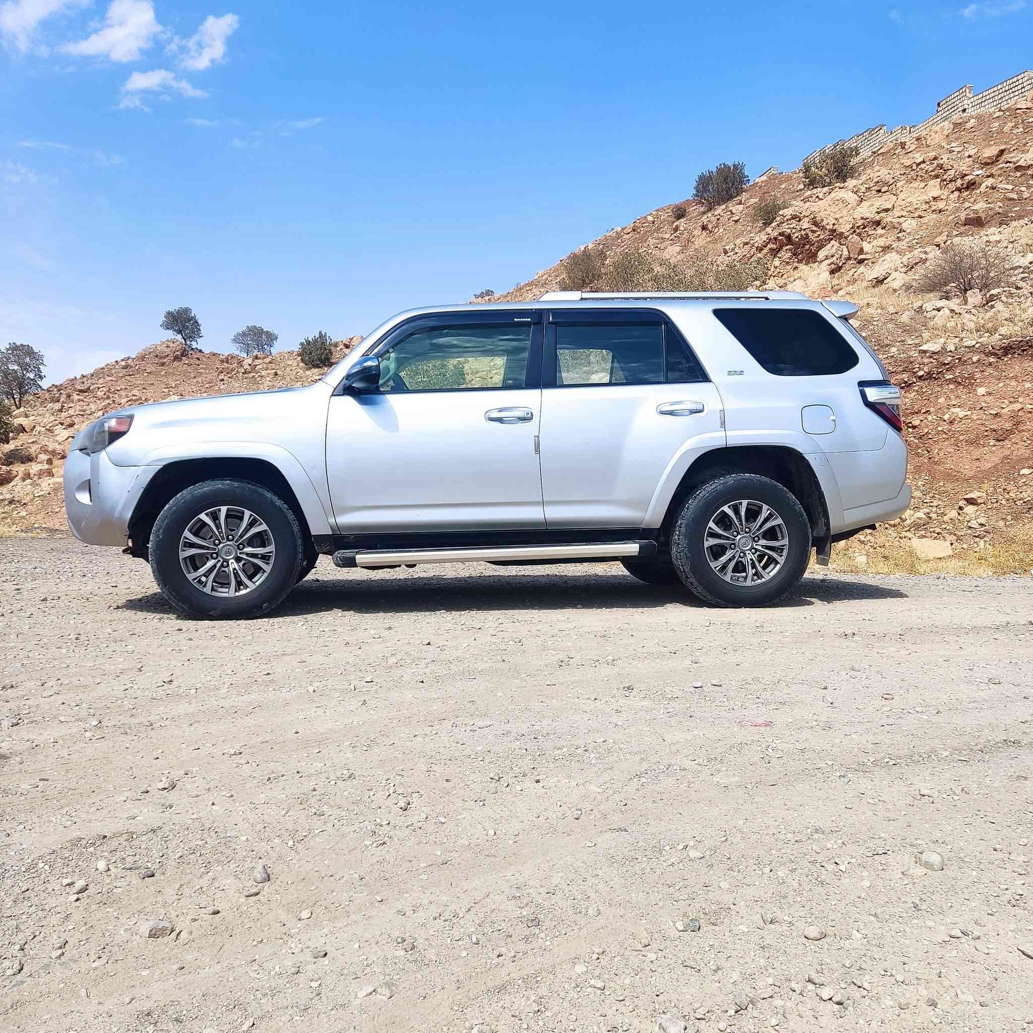 سلام عليكم للبيع فورلنر موديل 2017 محرك 6 سلندر فور ويل 5 ركب حدث جاملق بارد فقط بدون صبع ***********
