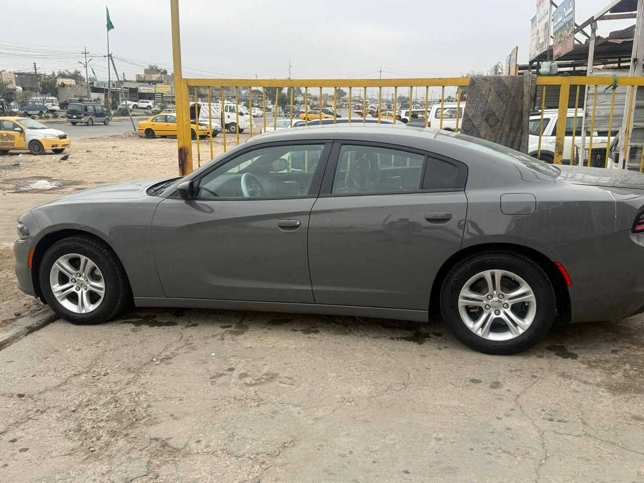 سلام عليكم جارجر موديل ٢٠٢٣ صور الحادث بل المنشور 
السعر ٢٣٣  للسفسار ع الرقم *********** ***********
