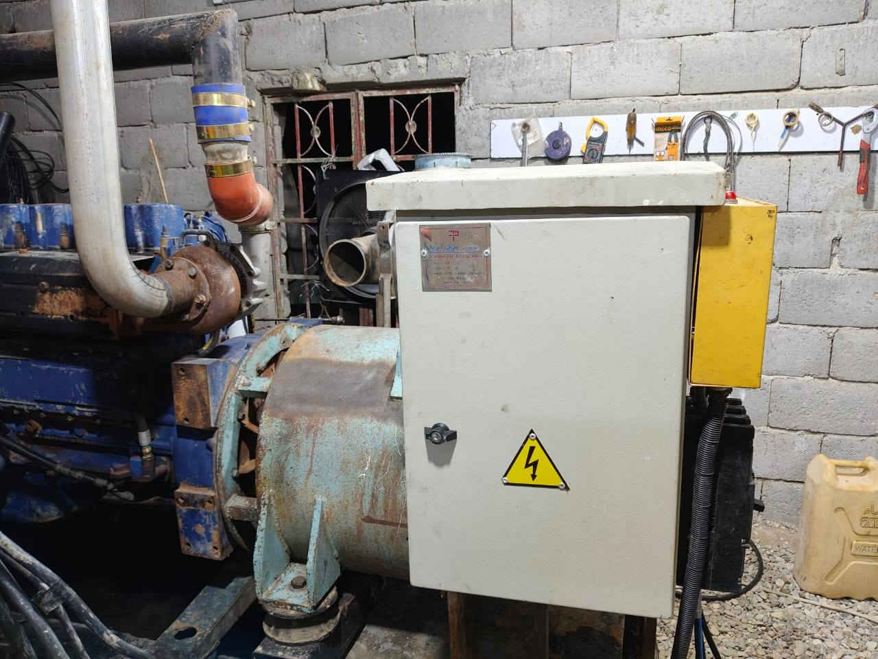 مولدة اشتاير ١٢ ولف ٣٠٠كيفي مكفوله كفاله عامه لاصرف ولابخار مكان ديالى بلدروز  للاستفسار الاتصال بالرقم*********** واتساب***********
