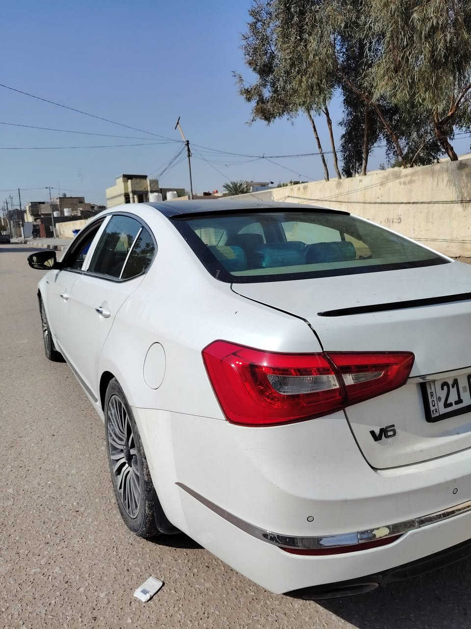 السلام عليكم كيا كادنزه للبيع  موديل 2014فول موصفات واحد عل واحد معرفه موصفاته خليجي  حداديه جديده تخم تاير باتري جديد سايد بريك بصمه ابواب بصمه شفتات ستيرن رياضي لايت زنون سياره بسمي تحويل ثاني يوم بيه شبر صبغ بل جاملغ وطرف البنيد بدون معجون بس رشوالباقي كفاله السعر135 وبيه مجال عنوان كربلاء ***********
