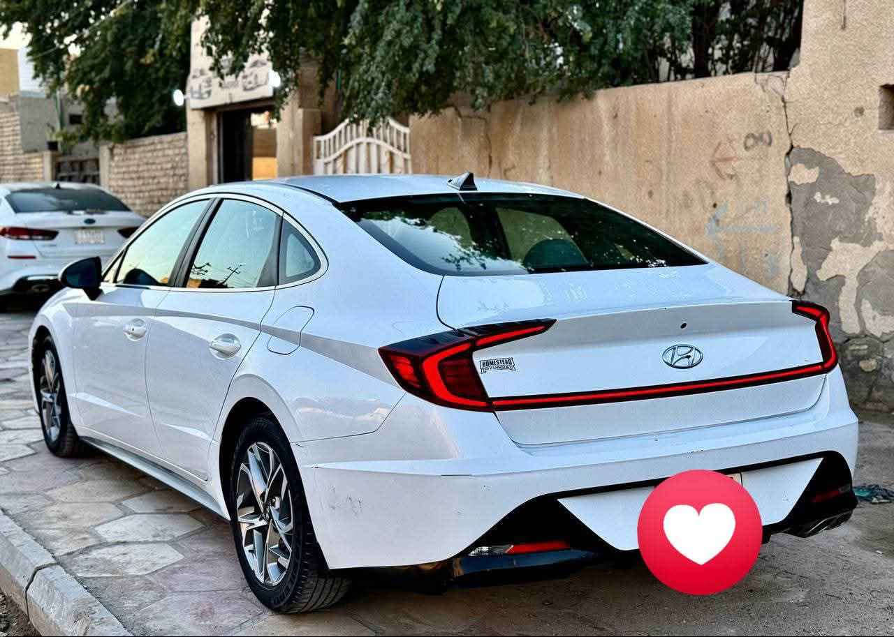 سلام عليكم 
سوناتا وارد امريكي 
موديل 2021
سياره جديده معنى الكلمه
سياره فول للاخير عدا الفتحه
صور الحادث مرفوقه ويه الصور 
سيارة ماشيه 64 سياره جديده
سياره معوقين سنه وتصير حره تريد وكاله حاضر 
قطعه وحده مبدل بس الجاملغ مبدل والباقي كفاله
سياره مابيها نقص اي شي
السعر. 165
*********** واتساب متواجد Singapore
