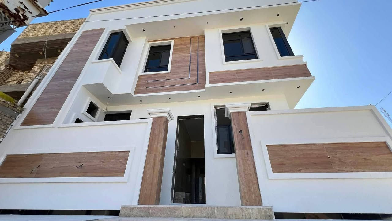 🏠دار سكن 🏠
__
⭕العنوان: حي الجامعه
  ⭕قرب؛شارع سوات
⭕موقع مميز _
____
🌿طابو صرف 
🌿بناء حديث2026
🌿كونكريت مسلح 
🌿طابقين
🌿عل شارع 15
🌿تسليم مفتاح🔑

♦️المساحة :100م² 
♦️الواجهة  : 10متر
----------------
                     
تفاصيل الدار 🏠
___
🌿غرف نوم عدد 3💯
🌿صالة
🌿مطبخ 
🌿استقبال 
🌿مجمع صحي 

    
   #مكتب_صناع_المال_للعقار 
عنوان المكتب
الفرات شارع الصب قرب التسفيرات 
للاستفسار مراجعة المكتب اوالاتصال على الارقام 
 ***********واتساب
***********
