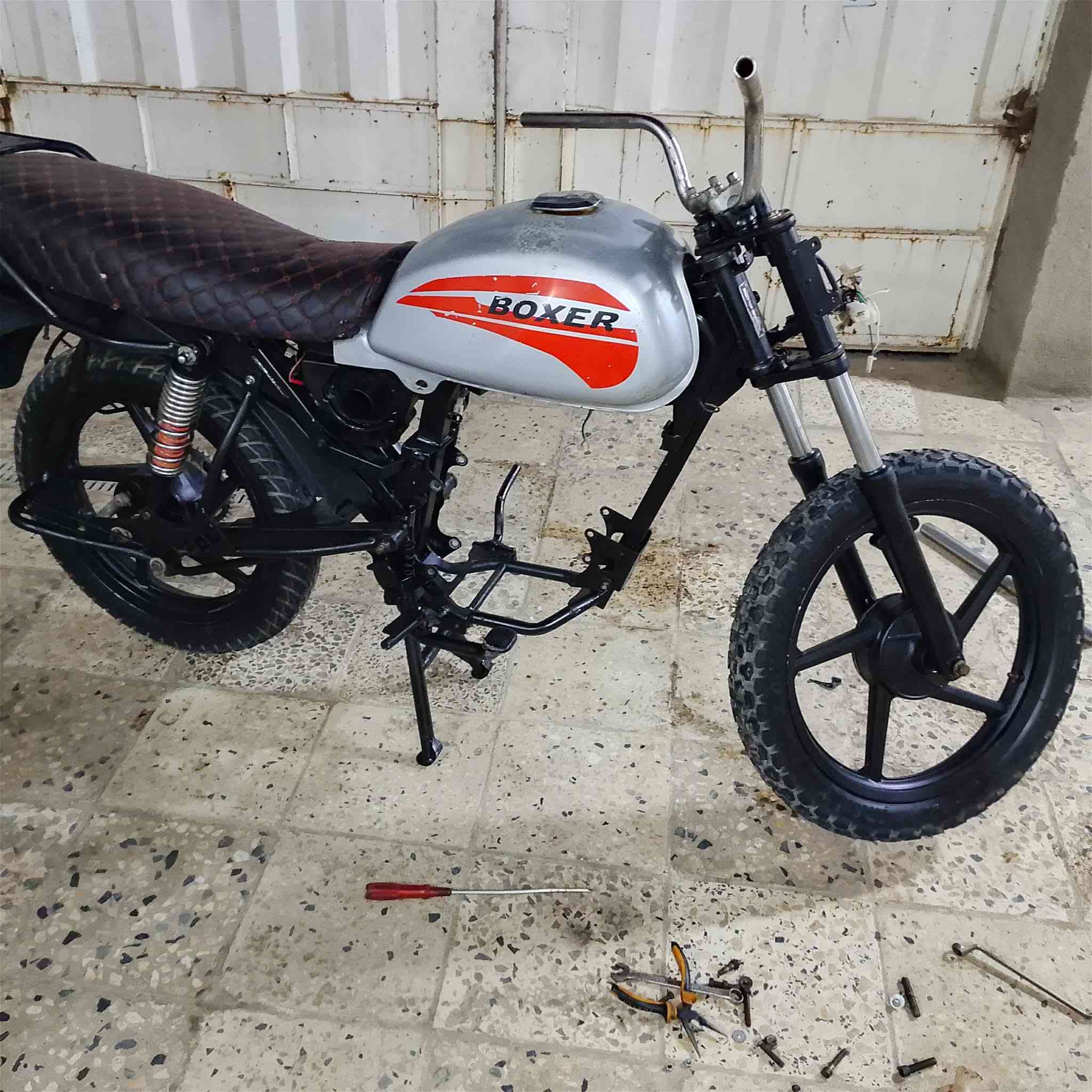 بوكسر للبيع
مديل ٢٠٢١
أوراق اصوليه
***********
